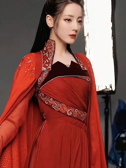 宝藏女孩迪丽热巴   #热播电视剧    #电视剧    #古装电视剧