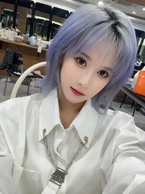 今天很wow#7815段艺璇超话7815 长发短发紫头发7815