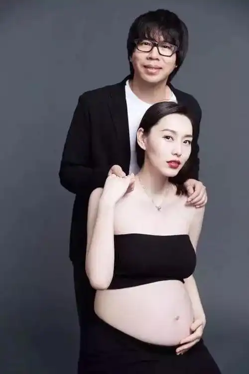 水木年华卢庚戌将迎二宝,李健不生孩子的原因让人不能理解