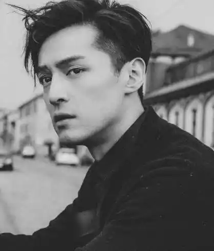 胡歌颜值处惊艳细节里见人