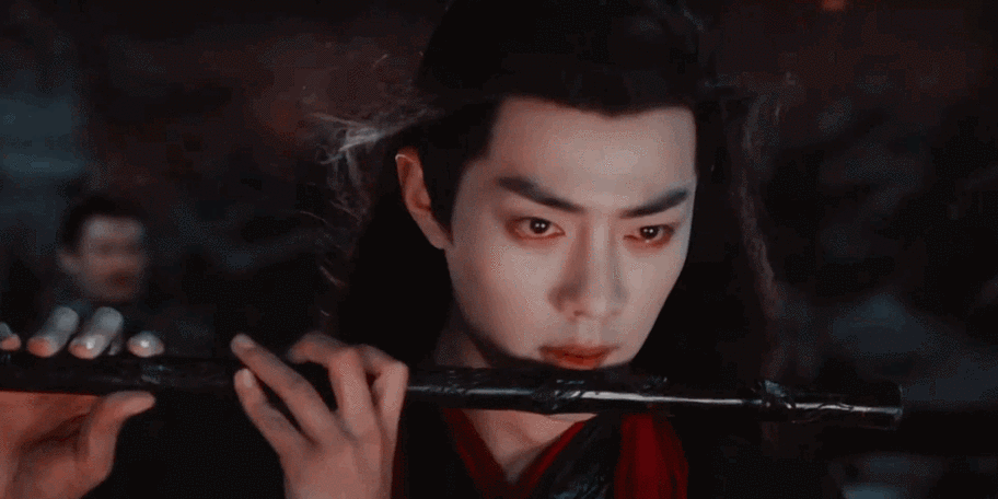 作为演员,肖战的每一个角色,所走的每一步都是他事业上升路上的台阶