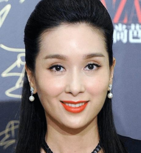 当50岁万绮雯遇上46岁杨恭如两者差距高下立判