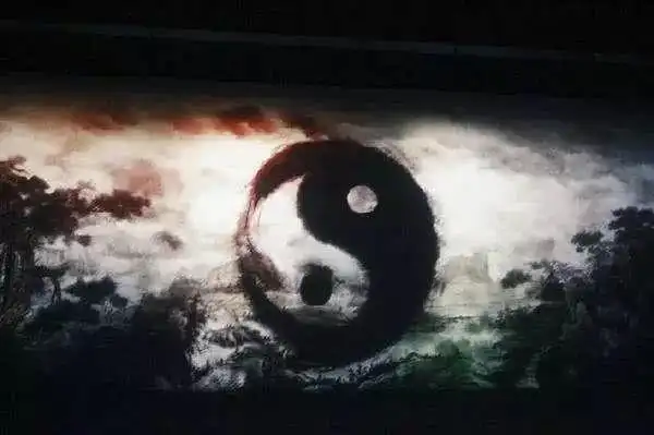 所谓"无极而太极","极",既是"起点"又是"尽头","无极"就是指既没有