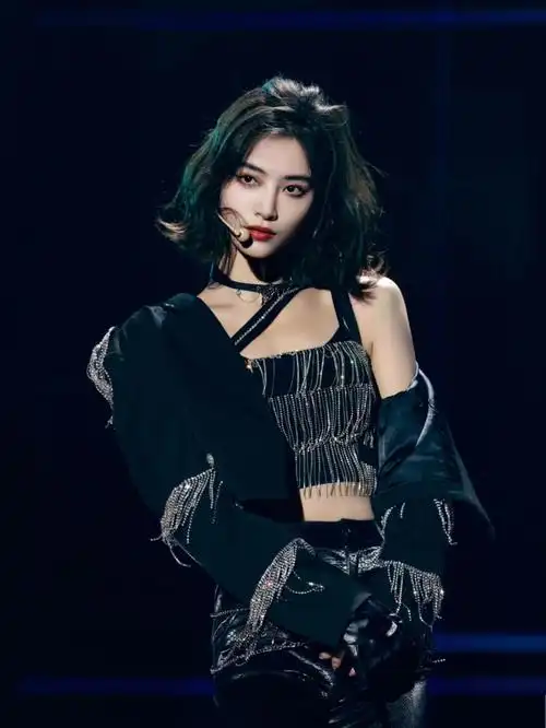 许佳琪最新舞台