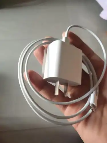 苹果手机充电器原装头怎么样_苹果手机充电器原装头好不好_苹果手机充