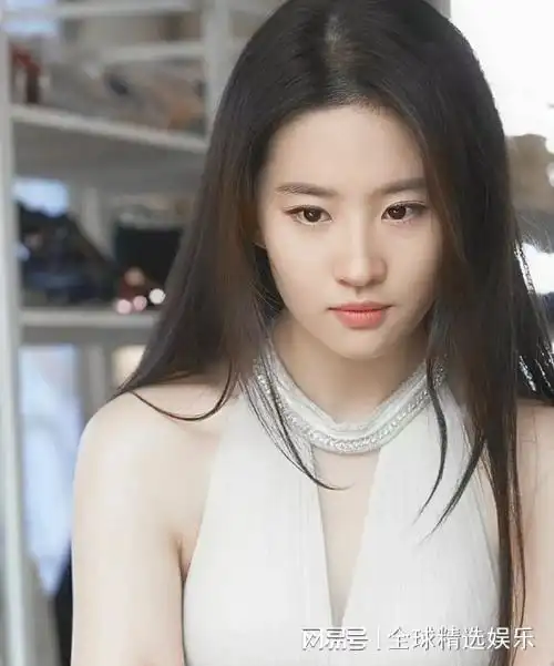 刘亦菲被质疑学历和年龄造假北电官微关闭后回应她是美国国籍