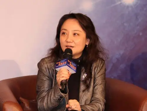 图文招商银行私人银行常务副总经理王菁