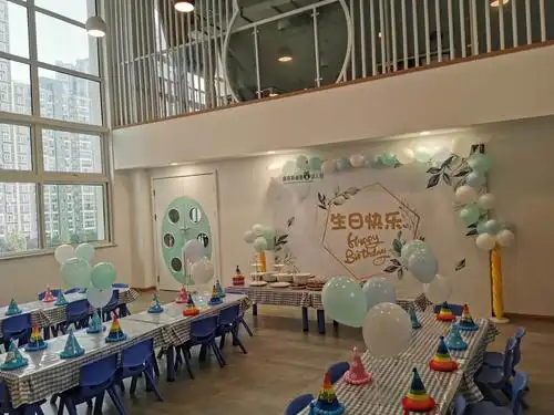 嘉祥英卓恩幼儿园10月生日会