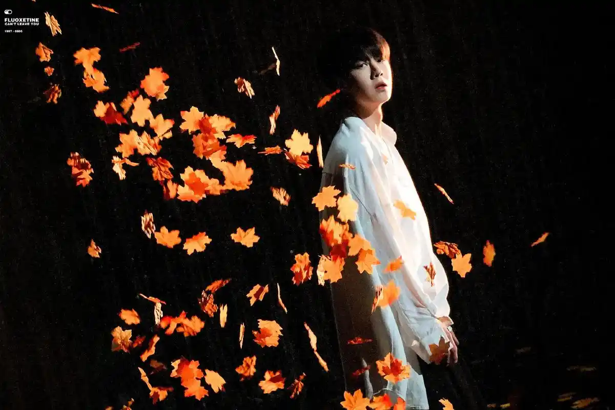 唯一纯白的茉莉花 真的太唯美了#王一博赤脚跳舞 希望你永远 - 抖音