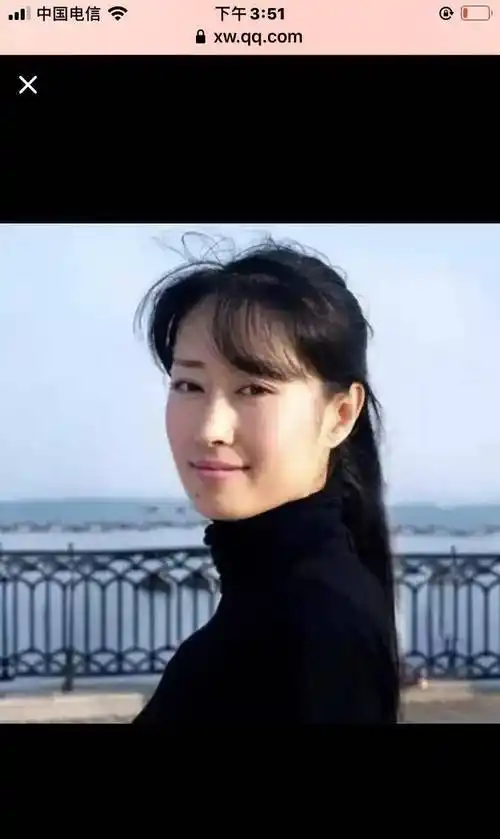 敲开了高老师家的门口,刘敏涛的父亲很朴实的对高老师说:孩子的前途