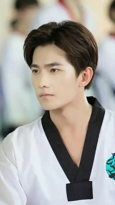 杨洋少女旋风若白