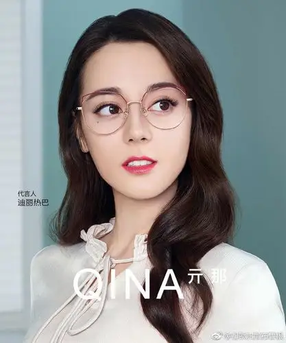 汇总下女明星戴眼镜的图 多图!