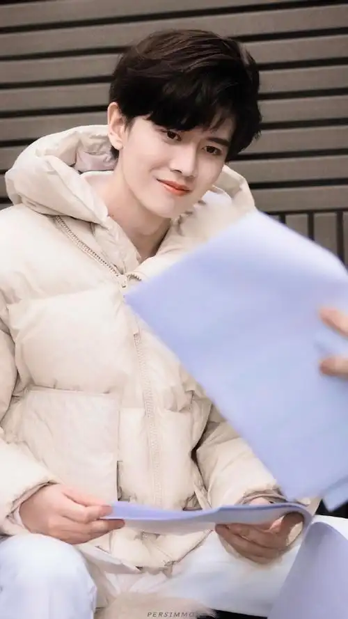 任嘉伦2021嘉速前进