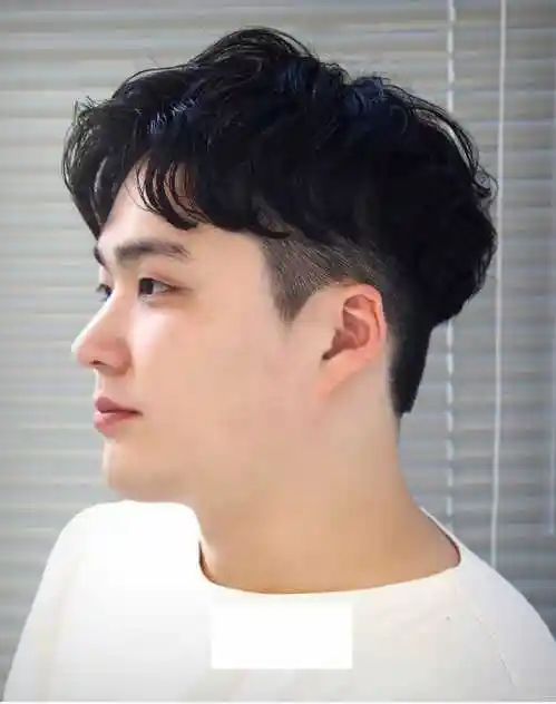 胖脸男生短发发型 脸胖的男生留什么发型