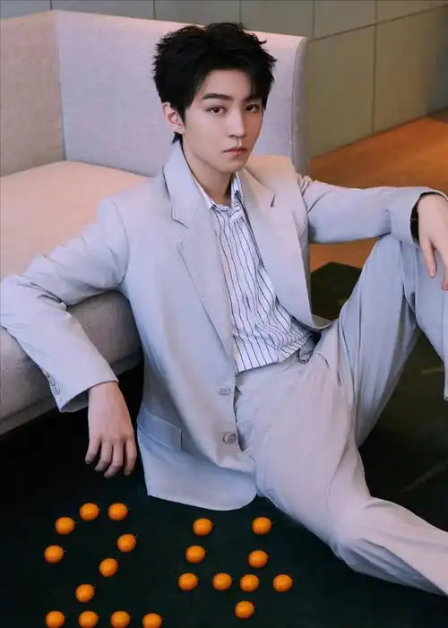 王俊凯王源合拍新电影,凯源盛世组合重出江湖,网友:我必看_张译_对方