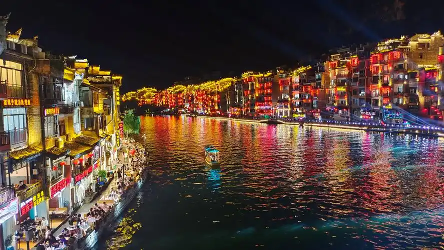 "推介,流量,优惠"聚合效应彰显|贵州夏季旅游与"热"俱热