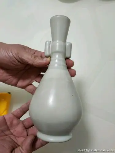 清中期仿宋汝窑双耳瓶