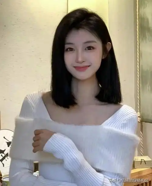 "锁骨发"才是今年最流行发型!40岁的你不剪一次不知道多显气质