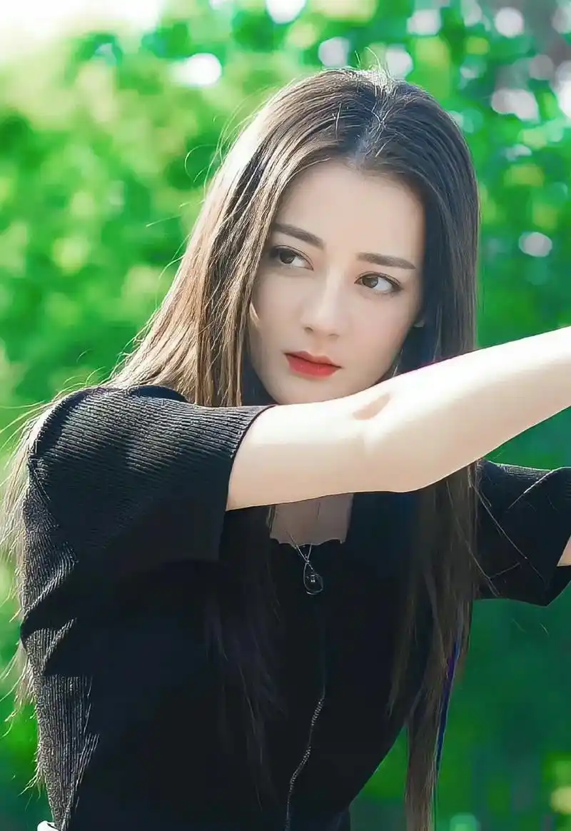 迪丽热巴 #麻辣变形计 #关小迪 - 抖音