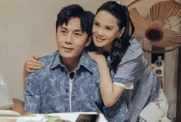 伊能静嫁给秦昊时没有钻戒没有房子,现场爆料:一年就挣几万块