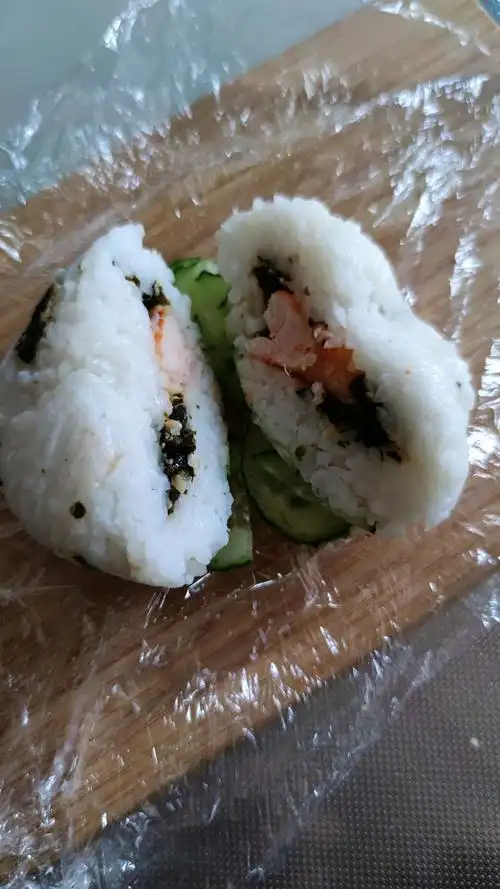 花朵饭团怎么做_花朵饭团的做法_豆果美食