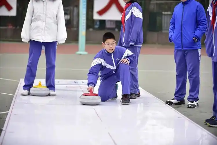 以体育魂以文化人北京市广渠门中学健康成长2020工程特刊