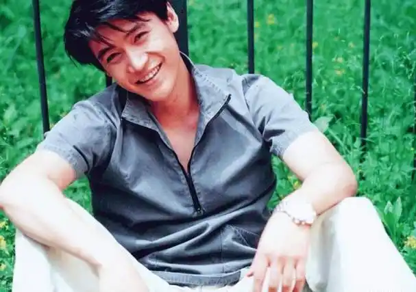 26年后再看陆毅鲍蕾:才发现细水长流的婚姻,在当下有多珍贵