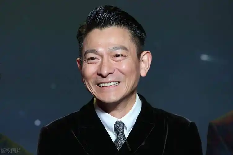 黄晓明得奖后,段奕宏黑脸杨颖无视,刘德华当众没给沈腾面子?