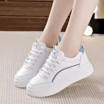 鞋靴>时尚女鞋>女士休闲鞋>女士老爹鞋>季回力休>季回力休春季老爹鞋