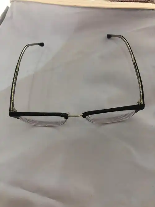 华西眼镜德阳吾悦广场店评论