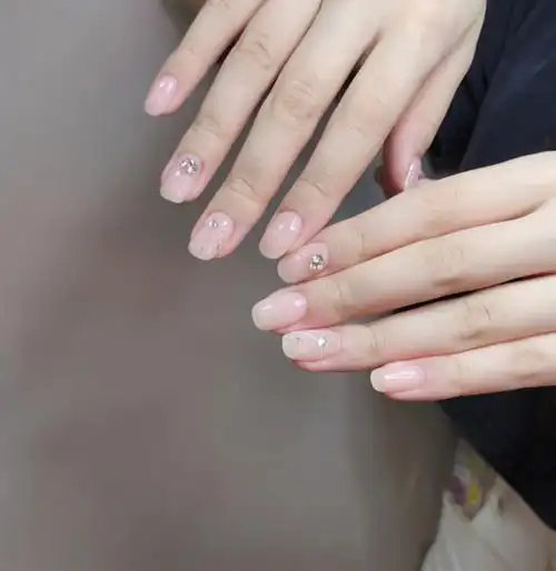 夏季冰透色清爽高级感日系短款美甲