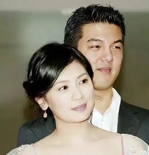 刘敏涛:嫁豪门独守空房,谈到前夫泪流不止,今46岁终于重获真爱