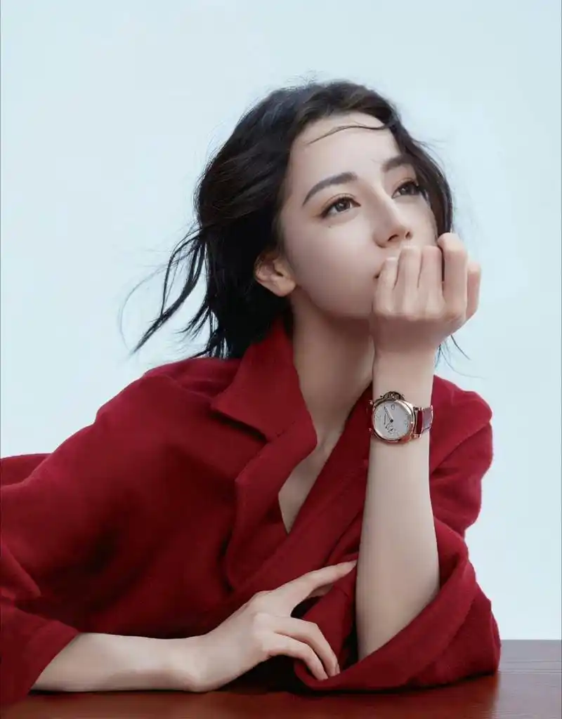 迪丽热巴超话9696#迪丽热巴#   2021年杂志   迪丽热巴   费加罗