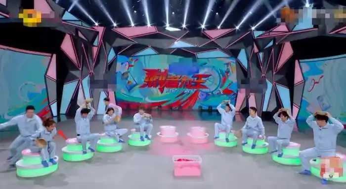 快乐大本营吴昕(用手掌推吴昕屁股被指骚扰)