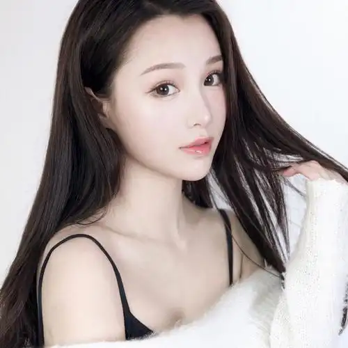 会员免费描述:大眼萌妹女生头像,女生,萌妹,妹子,大眼,漂亮,白皙,绘艺