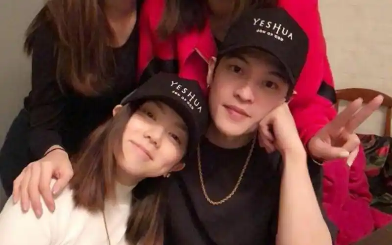 【邓紫棋 mark】邓紫棋与男友mark情人节视频