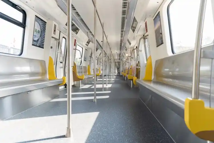 深圳地铁"喜提"14号线首列车并举行中国标准地铁列车研制合作签约仪式