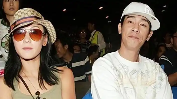 陈小春当年那么喜欢张柏芝?为何最后却放弃,转身娶了应采儿呢?