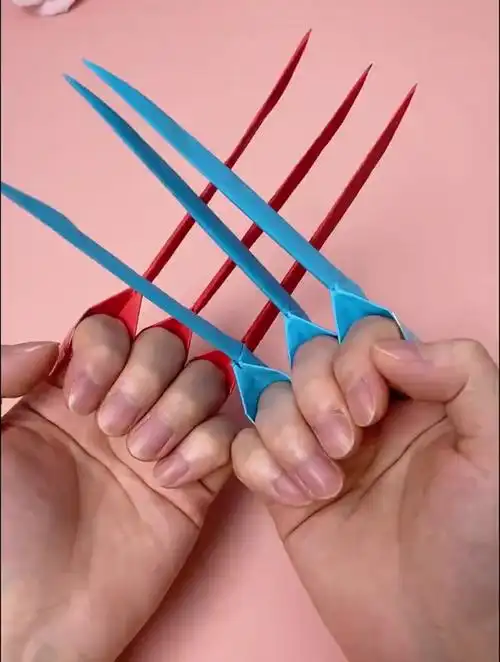 金刚爪折纸:霸气十足的金刚狼爪-度小视