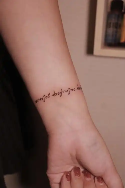 低调耐看的小纹身
很有意义
#纹身