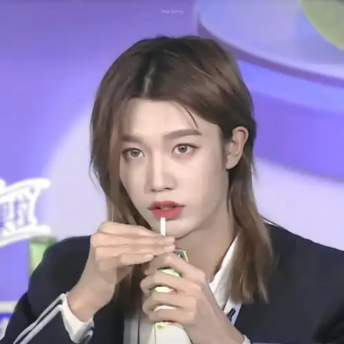 小滢真的太漂亮了太漂亮了更新头像91#青春有你3孙滢皓