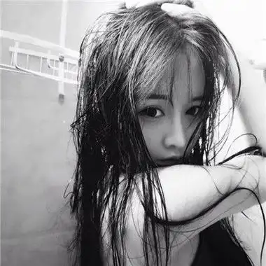 黑白女头像伤感高冷 黑白女头像伤感高冷丧(2)