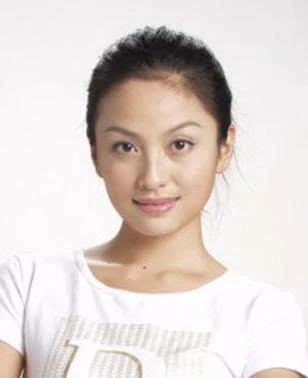 据说钟汉良已结婚生子 老婆齐芳比基尼艳丽照曝光