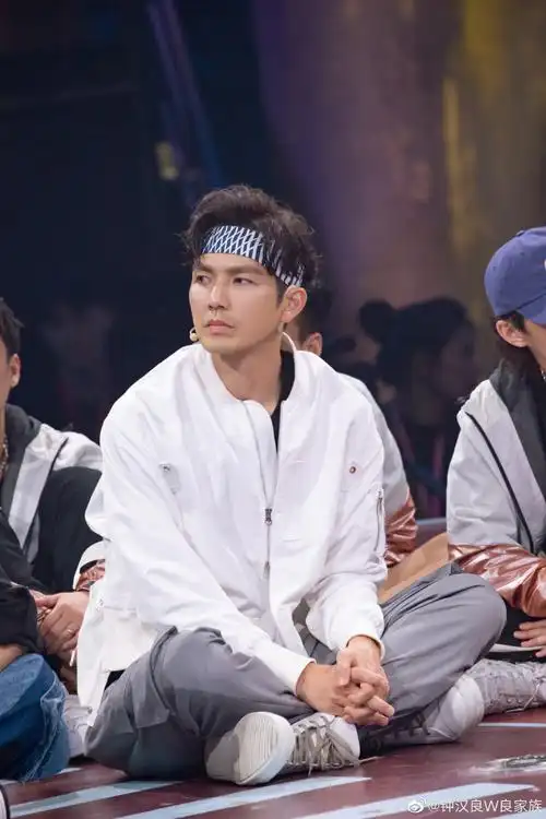 钟汉良发带造型