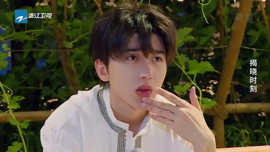 奔跑吧蔡徐坤##蔡徐坤没睡醒被秒淘汰