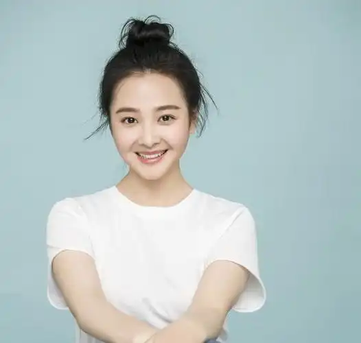 释小龙老婆杨丽晓介绍释小龙的妻子个人资料