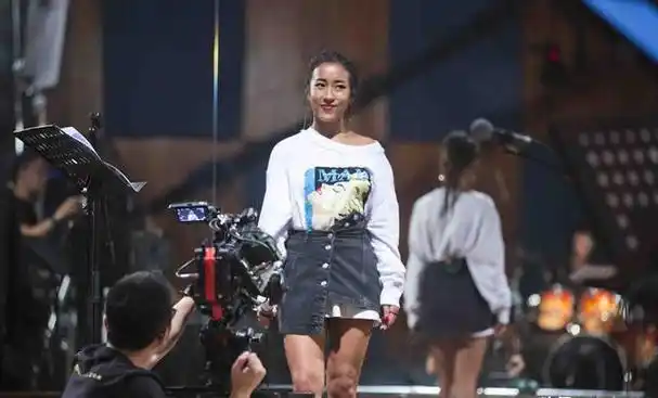 有一种反差叫吉克隽逸成名前与成名后差别太大了