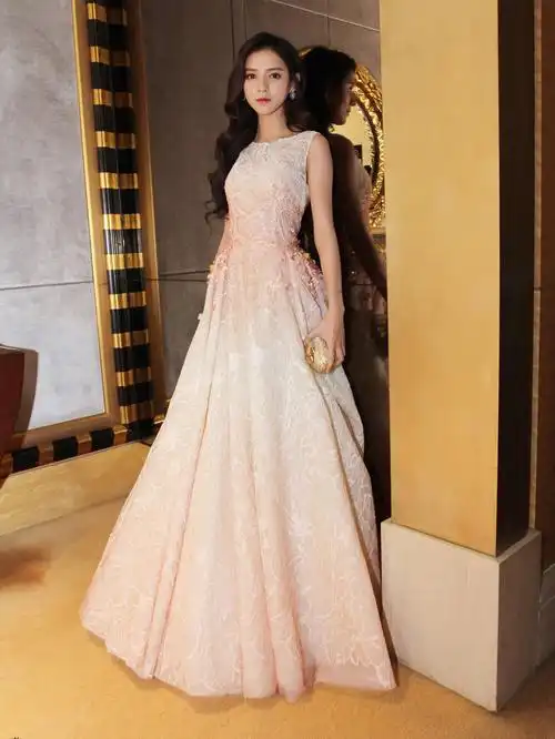 你们最爱的张予曦来了