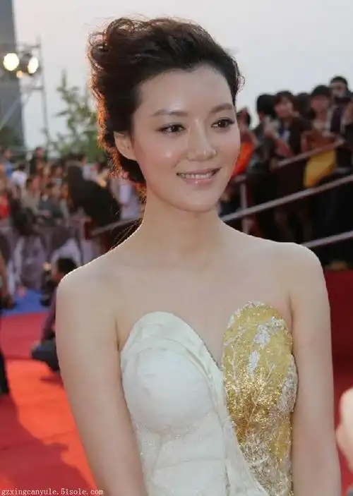 广州星灿明星经纪公司工作室#何曼婷经纪人#任妙音出场费