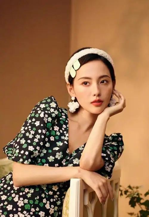 张嘉倪 旗袍写真_网易订阅